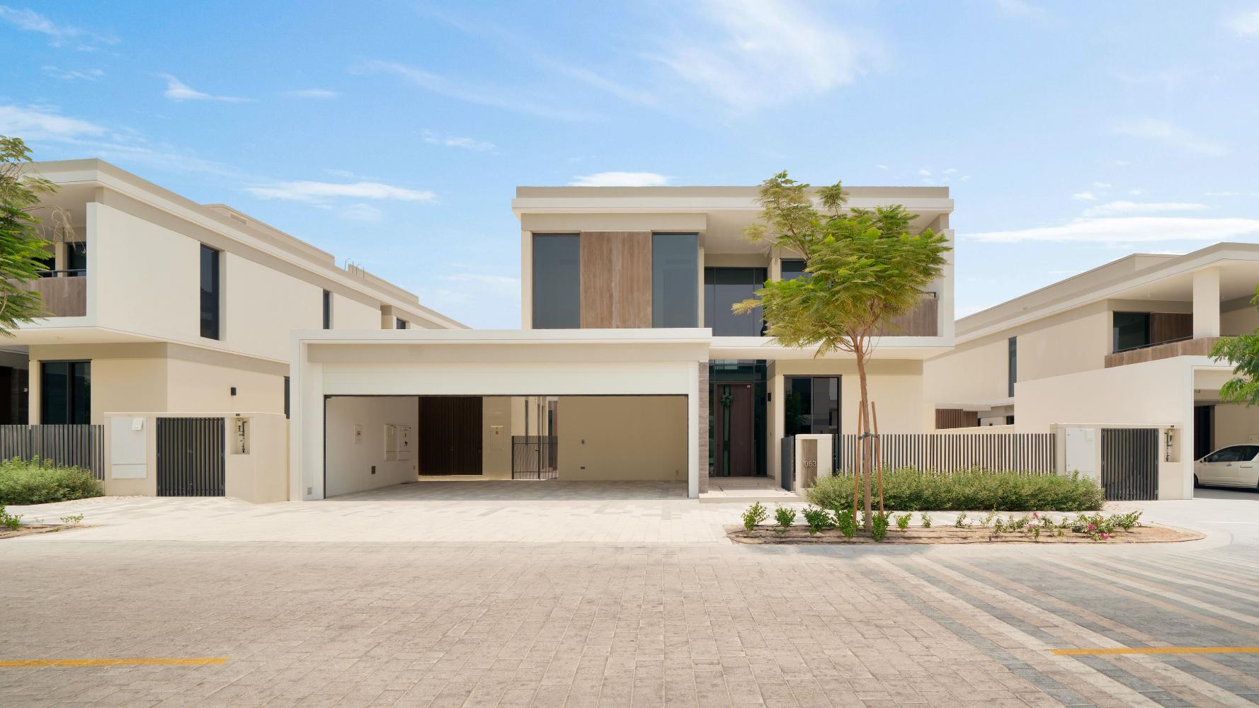 pexels-aj-ahamad-767001191-34188579 Canal View Premium Apartment