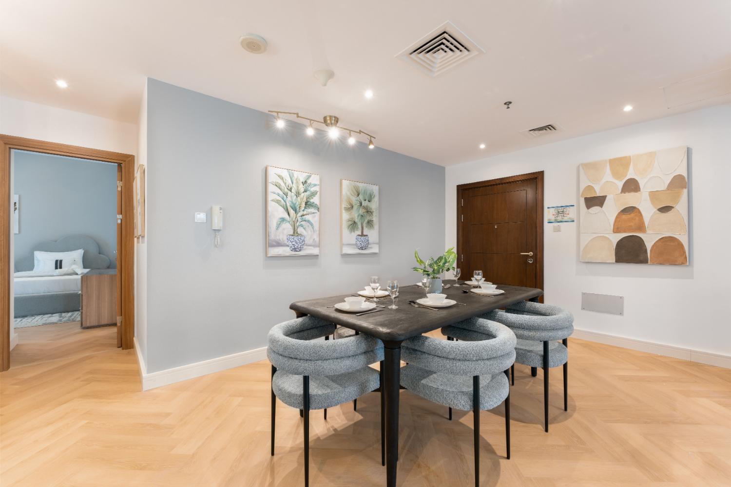 pexels-alan-antony-279974862-18470970 Canal View Premium Apartment